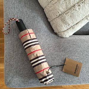 NWT Burberry Umbrella